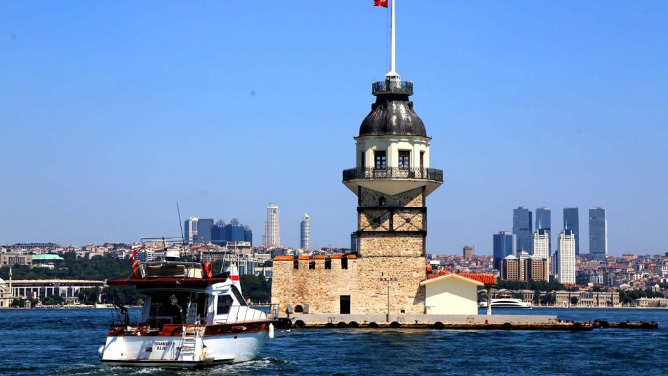 Istanbul: Maiden's Tower Yacht Tour