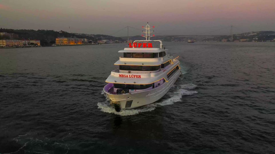 2-Hour Private Luxury Yacht Cruise on Bosphorus with Transfers