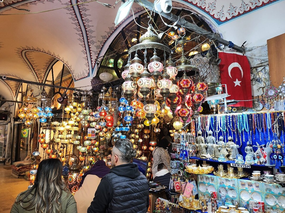 Istanbul: Guided Shopping Trip with Turkish Coffee Tasting