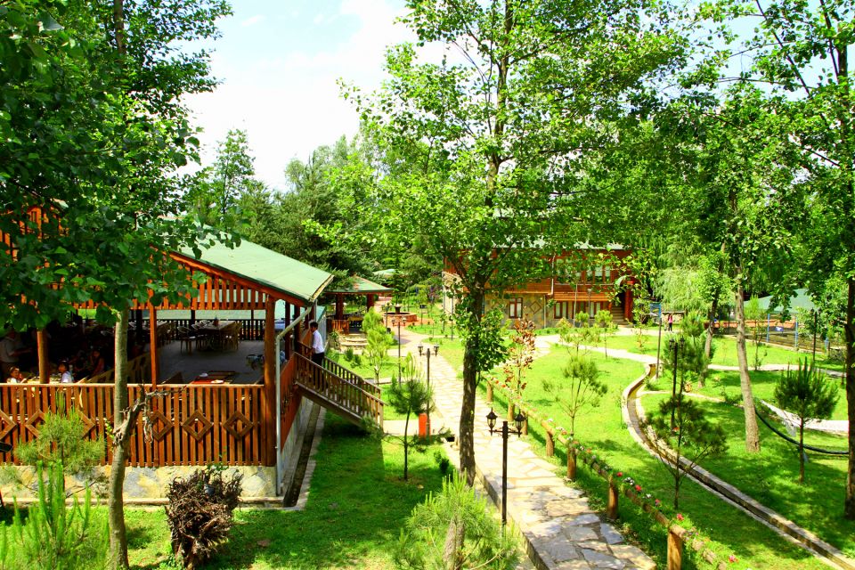 Full-Day Sapanca Lake and Masukiye Tour with Lunch