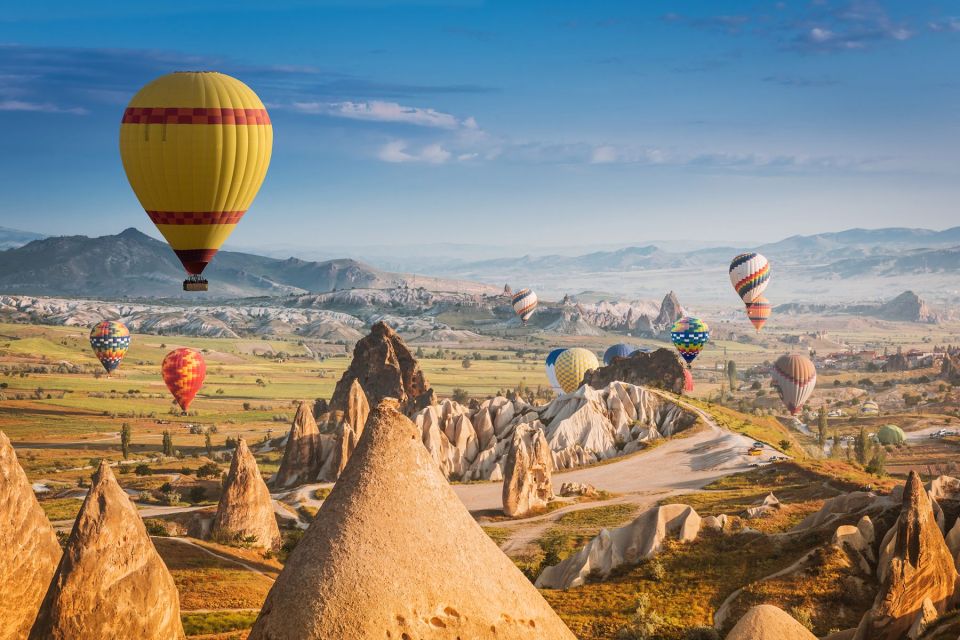 Cappadocia: Hot Air Balloon Trip in Goreme with Breakfast