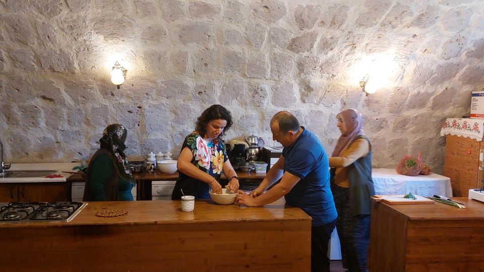 Cappadocia: Evening Cooking Class with Hotel Transfer