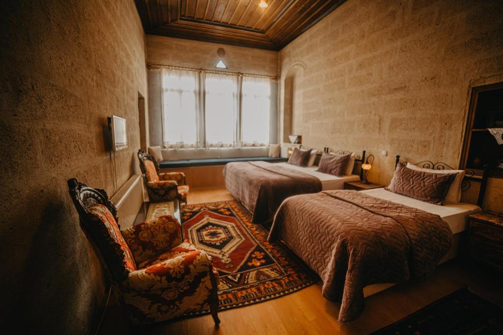 Triple Room with Private Bathroom