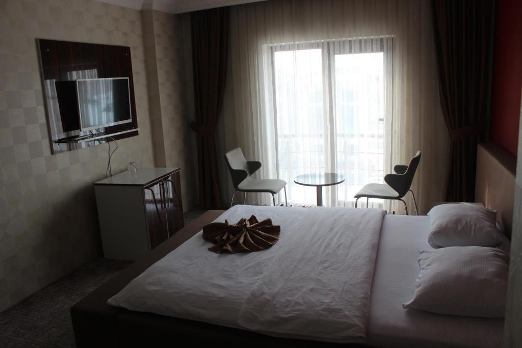 Large Single Room