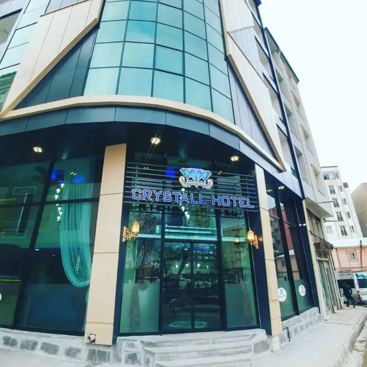 Crystall Hotel Van