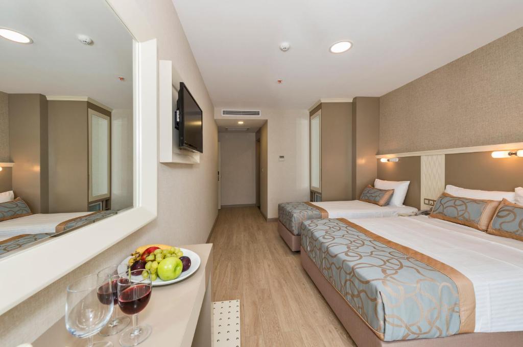 Triple Room