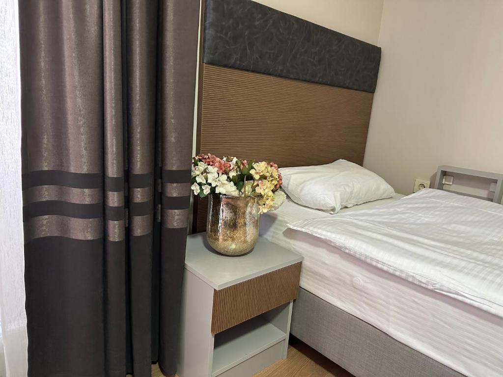 Economy Single Room
