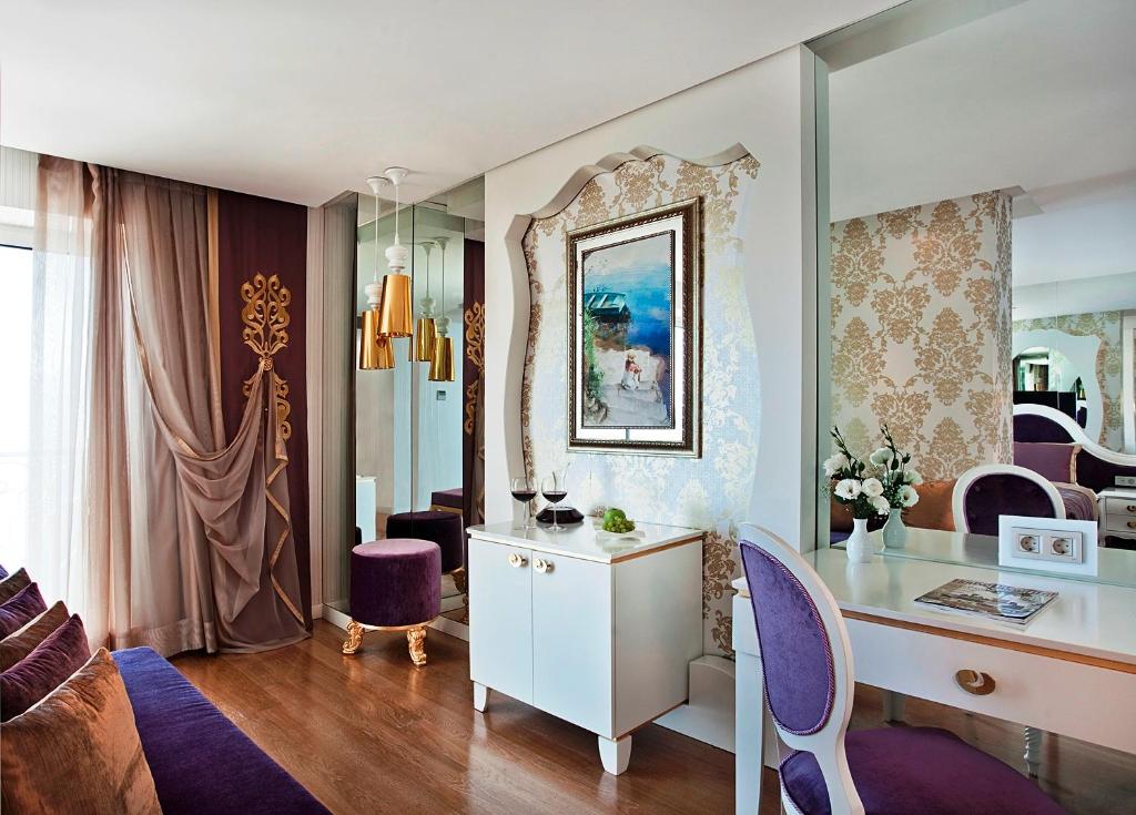 Junior Suite Sea View Room
