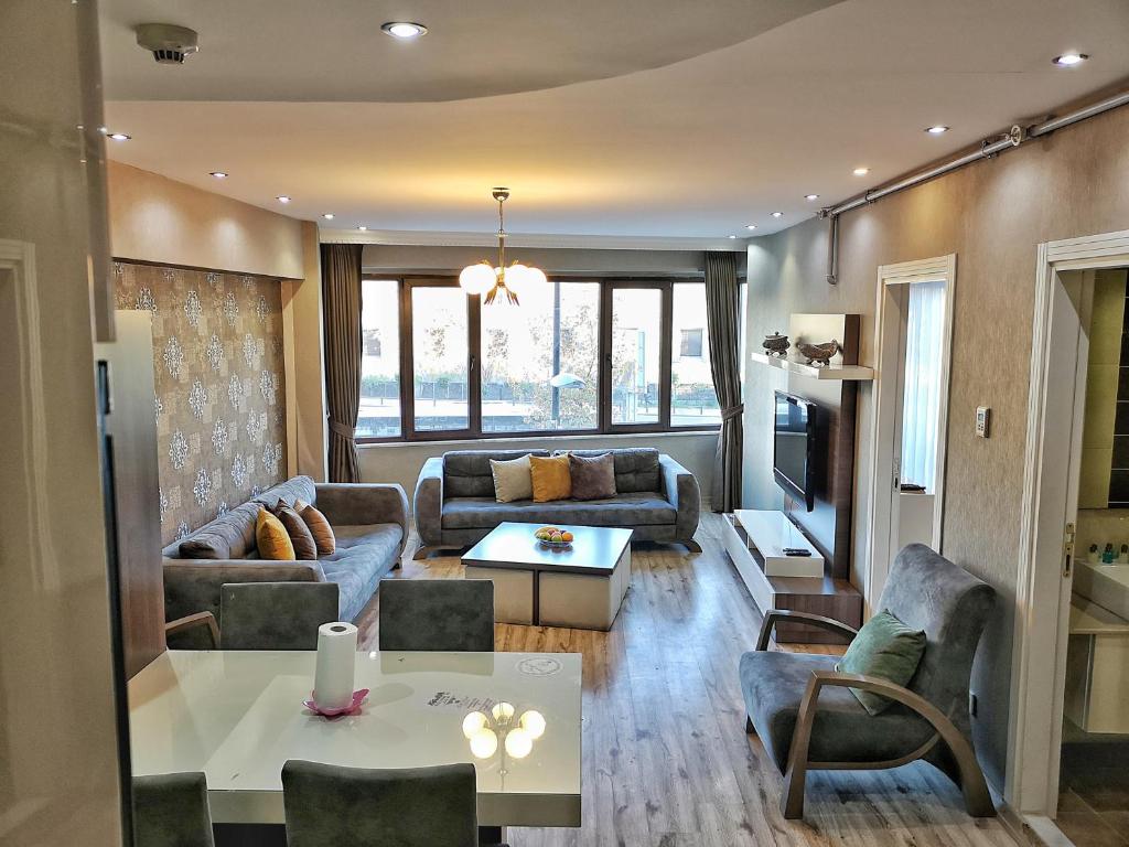 2 + 1 Room