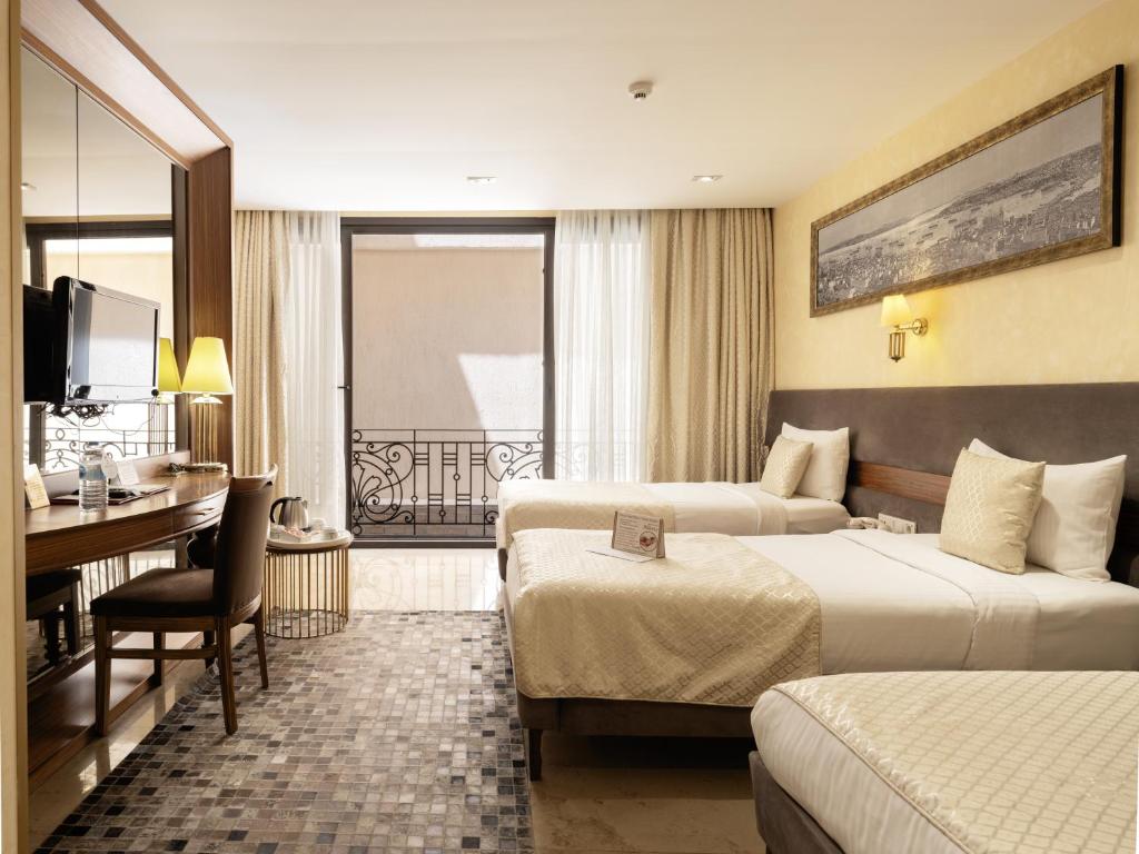 Triple Room