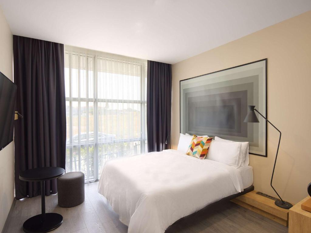Classic King Room