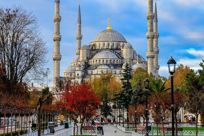 Small Group Tour: Best of Istanbul Tour with Lunch and Tickets (10 people Max)