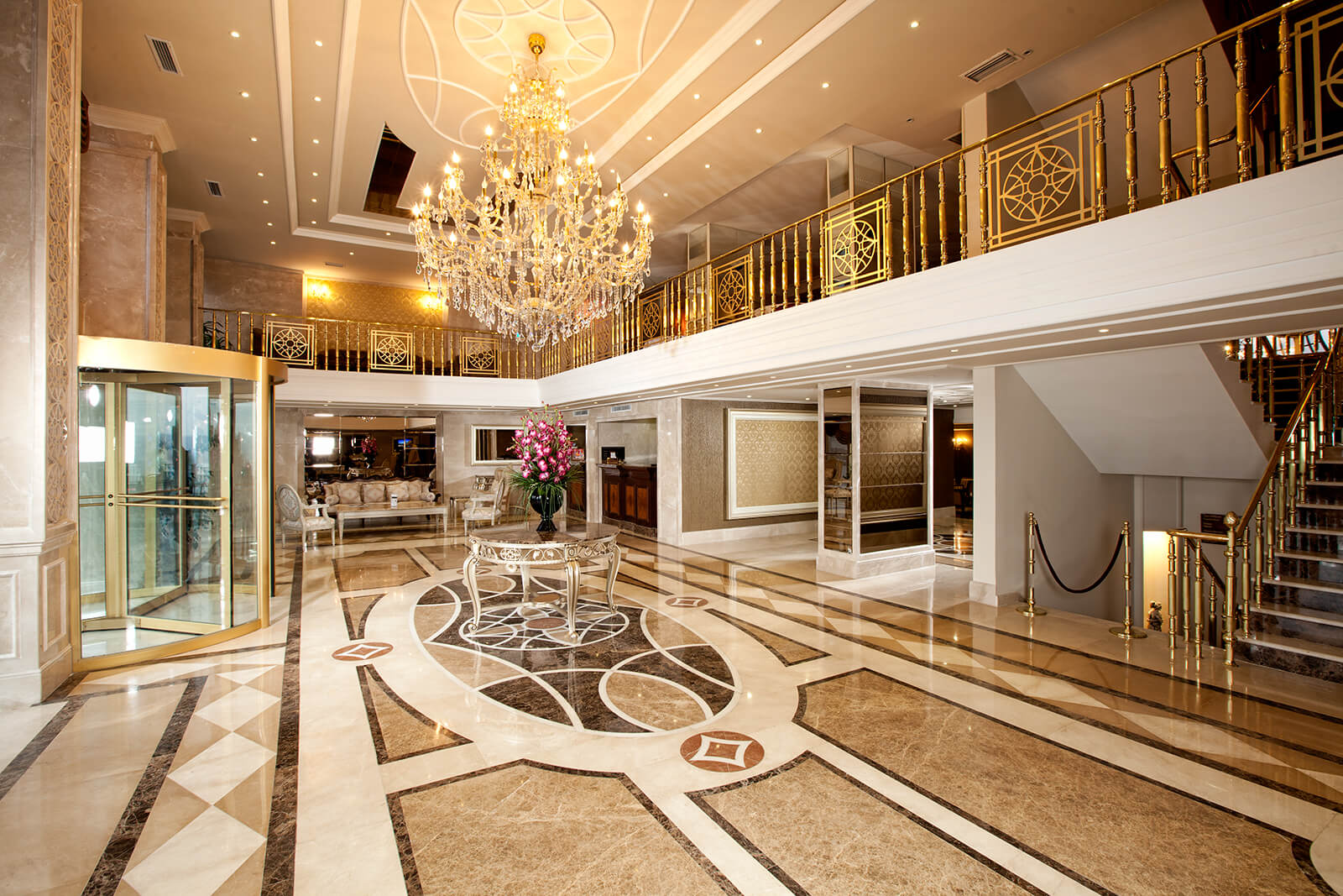 Grand Halic Goldenhorn