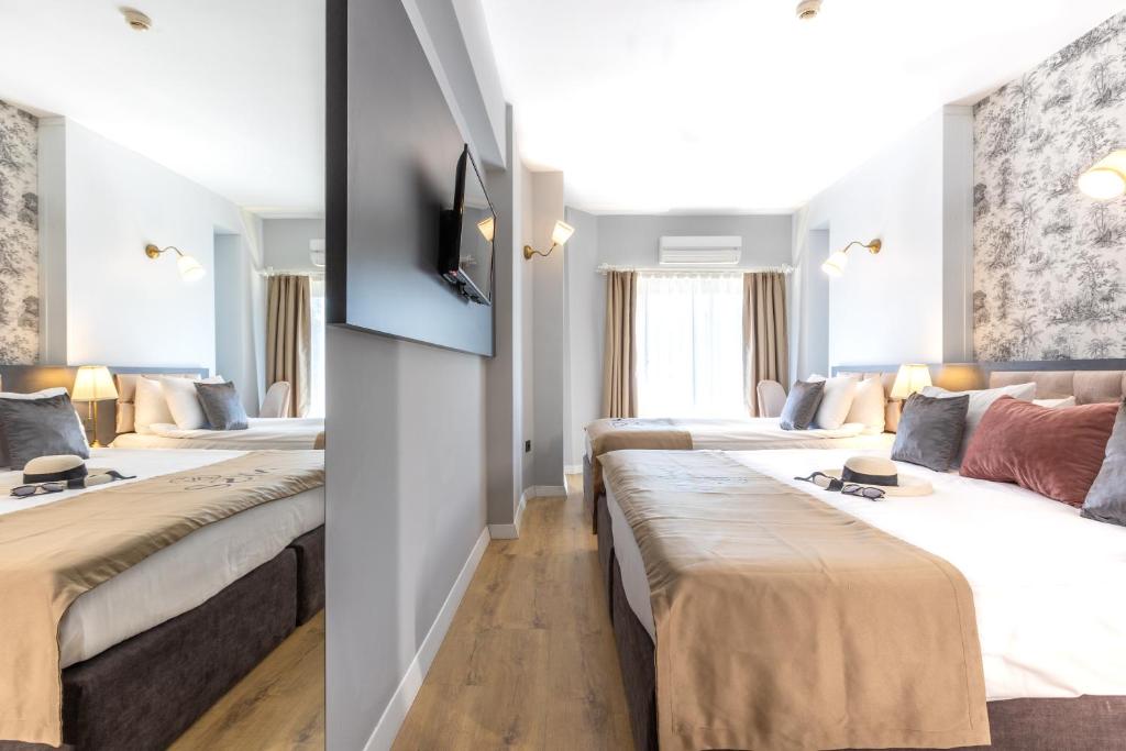 Superior Triple Room