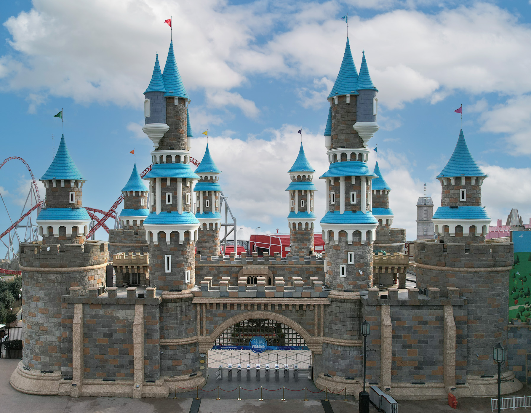 Vialand Theme Park Tour