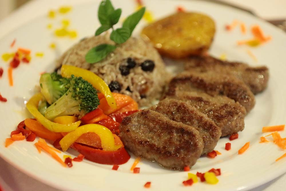 Turna Tour Dinner Cruise (Silver Program) + Drinks