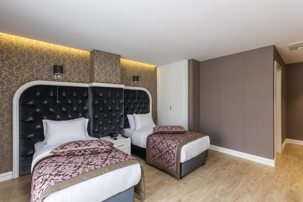 Superior Twin Room with Balcony